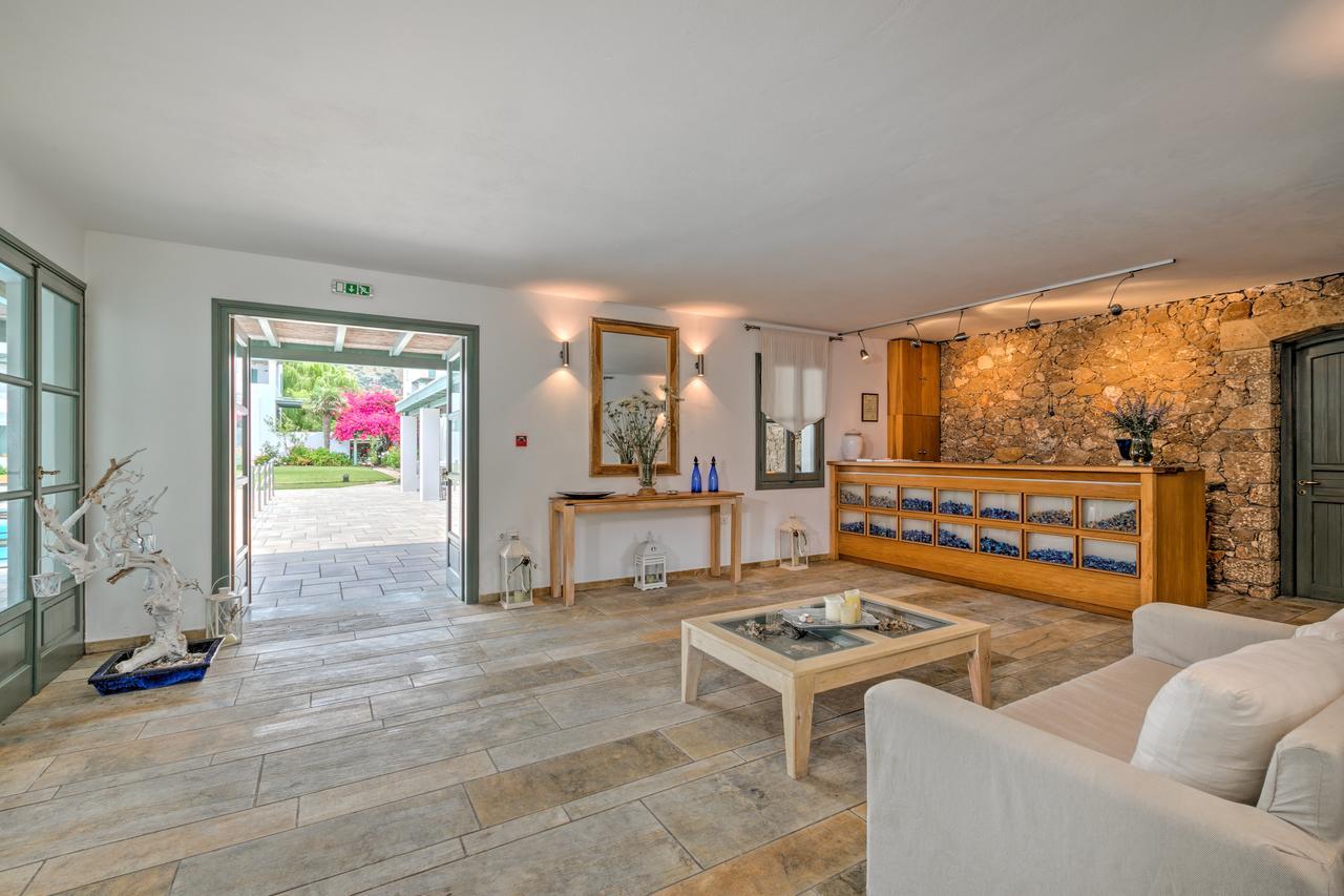 Dioni Hotel Skyros Exterior photo