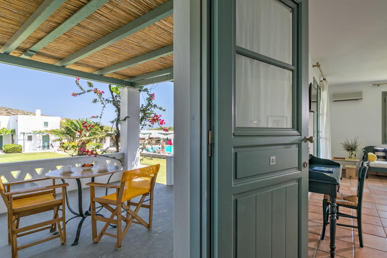 Dioni Hotel Skyros Exterior photo